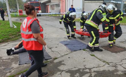 Vježba civilne zaštite u tvornici kože “PSUNJ” i firmi “AXEREAL”